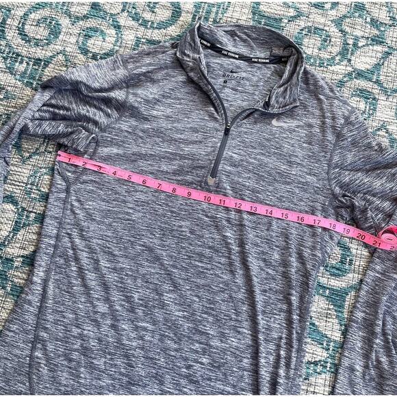 Nike Dri-FIT Black Cropped Workout Top - Women's Size S - Picture 5 of 11